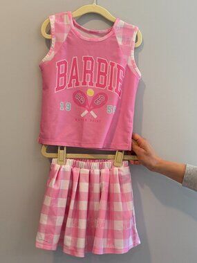 Girls Barbie Tennis Outfit - Size 5 - Like New!